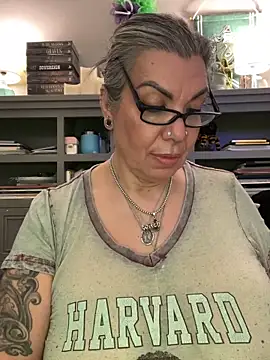 dieseldame1313 Chat XXX in diretta