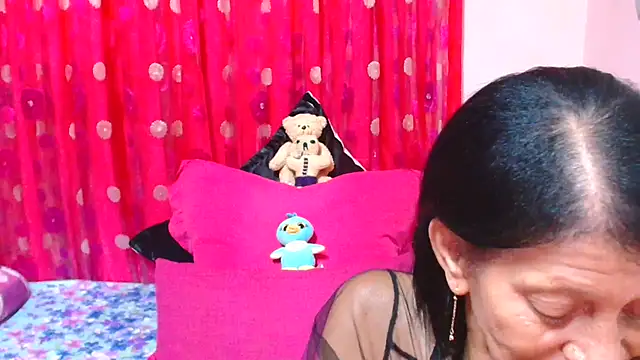 Chat XXX en directo de SLUTTYROXY