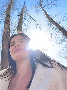 MiraReach: διαδικτυακό σόου στην κάμερα