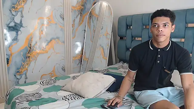 Show Webcam de PRETTY_FEM