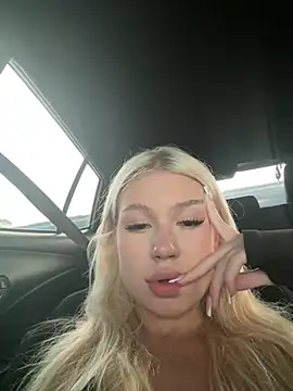 Sembang XXX Secara Langsung Kiss_Auroraa