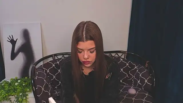 DelenaRines' Live XXX Chat