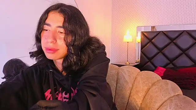 ryo_light Adlı Modelin Canlı XXX Sohbeti