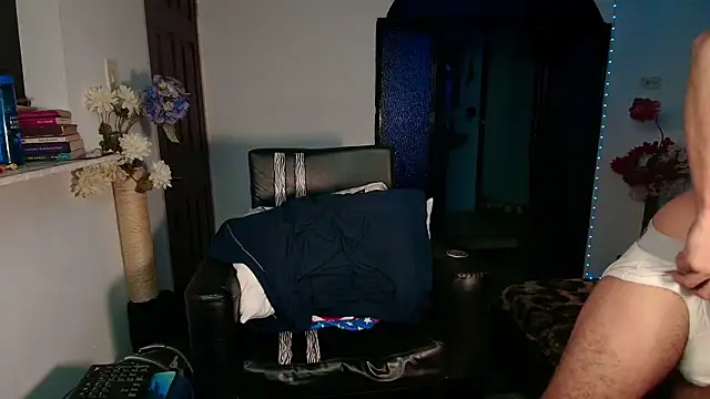 LucasGaeel 即時 XXX 聊天