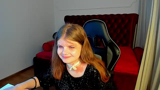 ChloeHalses élő XXX-chatje