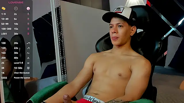 TonyPetrovjs live XXX chat