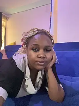 _Thirteen's Live XXX Chat