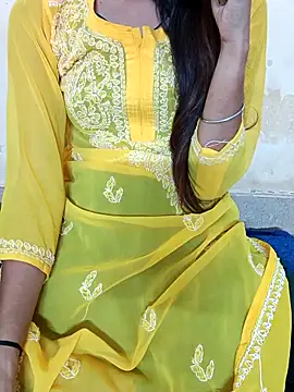 Naughty_Ada élő XXX-chatje