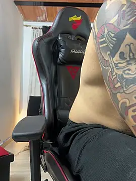 Czat XXX na żywo – Benjii_Carter1