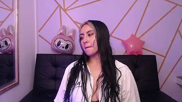 skarlet_dicapri18: απευθείας συνομιλία ΧΧΧ