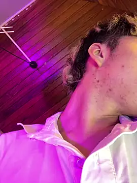 Chat XXX en directo de AlexanderCollman2