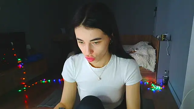 Vika_Elfie's Live XXX Chat