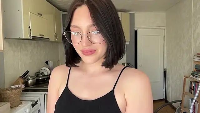 دردشة SinfulStarlight الجنسية المباشرة