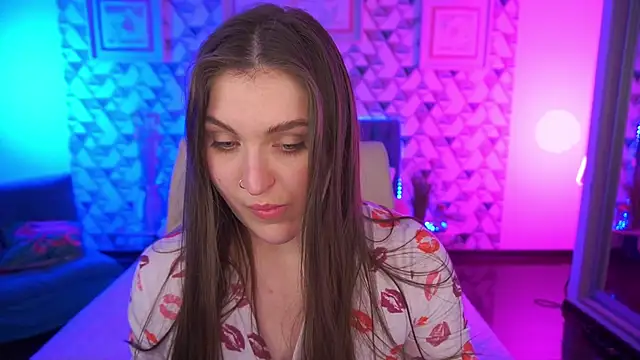 EmmyCharmm's Live XXX Chat