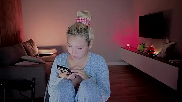 XXX chat uživo modela RileyMee