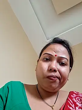 MISS_BEAUTY_: απευθείας συνομιλία ΧΧΧ