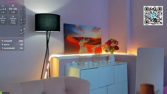 Chat XXX en directo de CherryLexi_