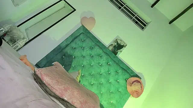 ChocoBunny1's Live XXX Chat