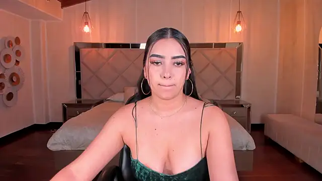 SophieLanne: онлайн-секс-чат