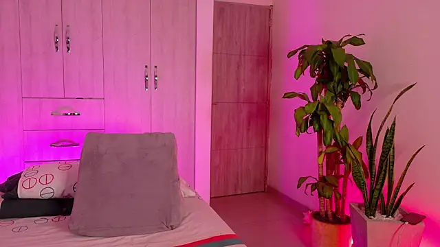 Chatroom XXX en direct de isabellahofmann