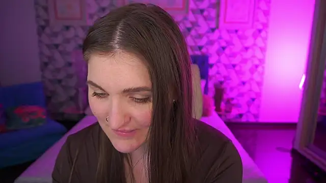 EmmyCharmm Obrolan Langsung XXX