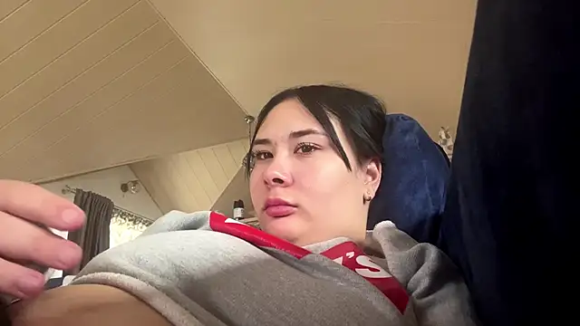 MarcieAdjei Show in webcam