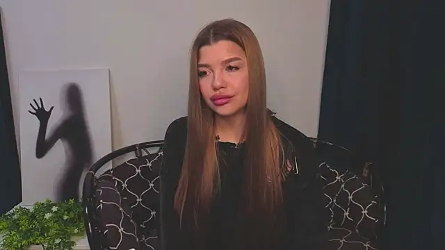 DelenaRines Chat XXX in diretta