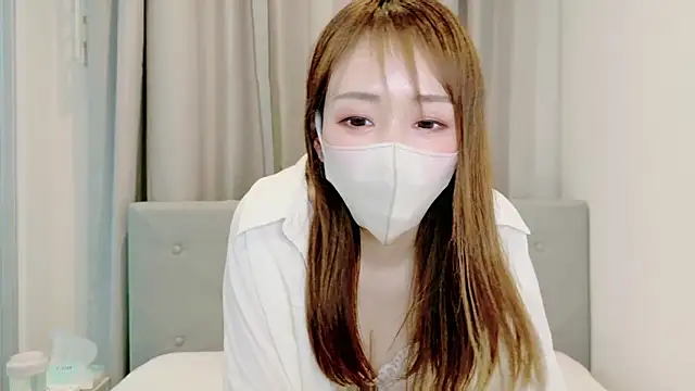 momoka_k Pertunjukan Webcam