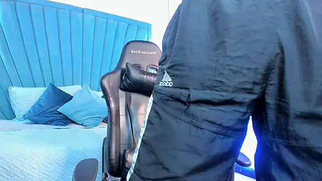 Chat XXX ao vivo de OliverThompsonJS