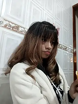 Sofiia_cute_: διαδικτυακό σόου στην κάμερα