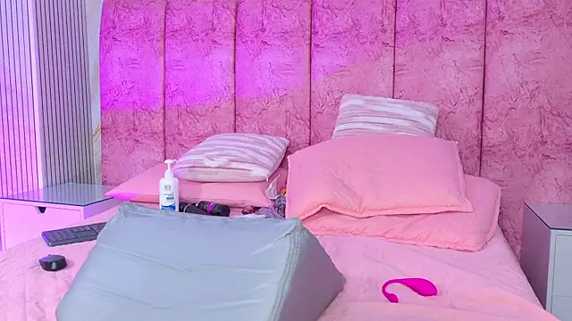 emmacurvy 现场XXX聊天