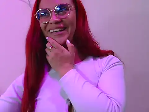 Webkamerová show tinny_emiily