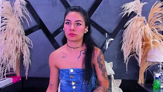 NicoleEsposito Chat XXX in diretta