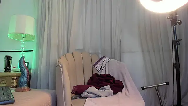 scarlett_smith_3のライブXXXチャット