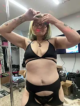 lindzybella: вебкам-шоу