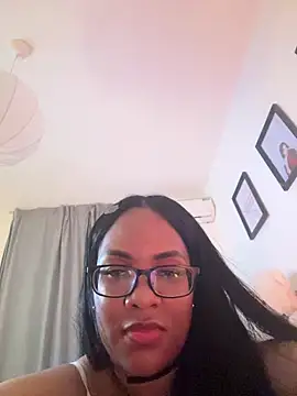 ChaniitaのライブXXXチャット