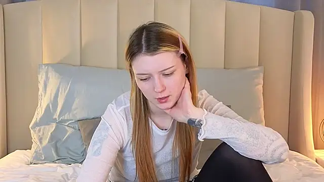 AlyssFrost Live XXX Chat