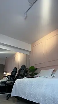 Онлайн чат XXX SHARONN____