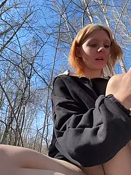 NinaParri Pertunjukan Webcam