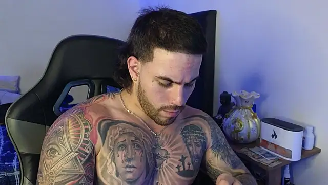 Ades_Lowe Webcam Show