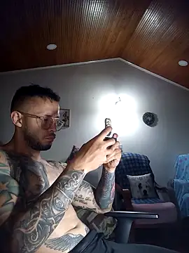 Вебкам-шоу sebastian_horny