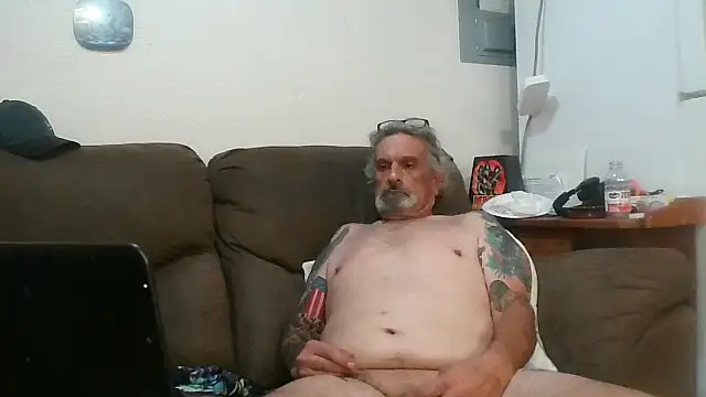 Harley1414Vicky Show in webcam