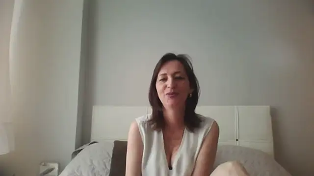 ArianaStarr – Kamerová šou