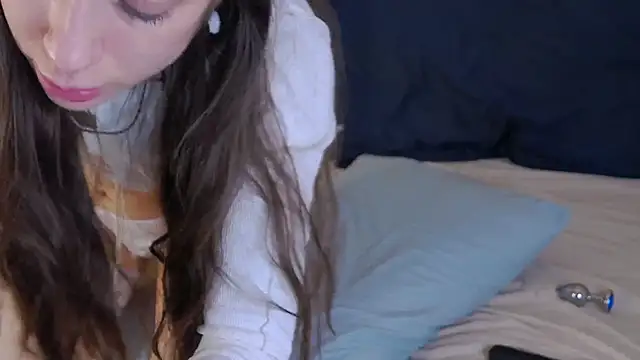 Show modela Eileen_Elfie na web-kameri