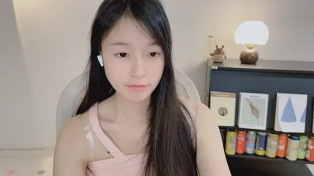 OnechestnutのライブXXXチャット