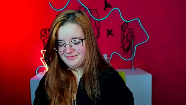 nika-still live XXX chat