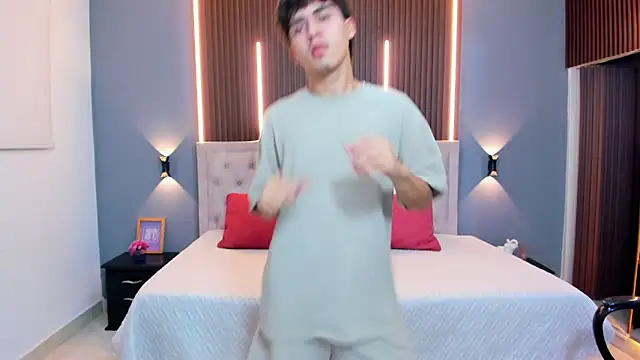 Tommy18__ 라이브 XXX 채팅