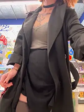 RosieSecret's Live XXX Chat