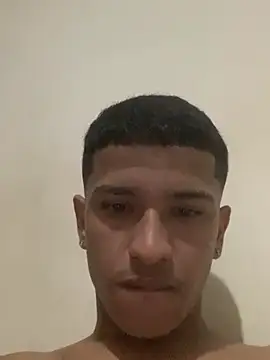 Show modela Anthony_clark1 na web-kameri