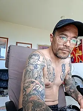 Mr_Graffitimile: онлайн-секс-чат